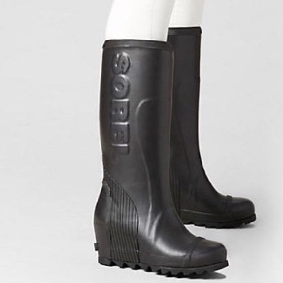sorel joan of arctic rain boot
